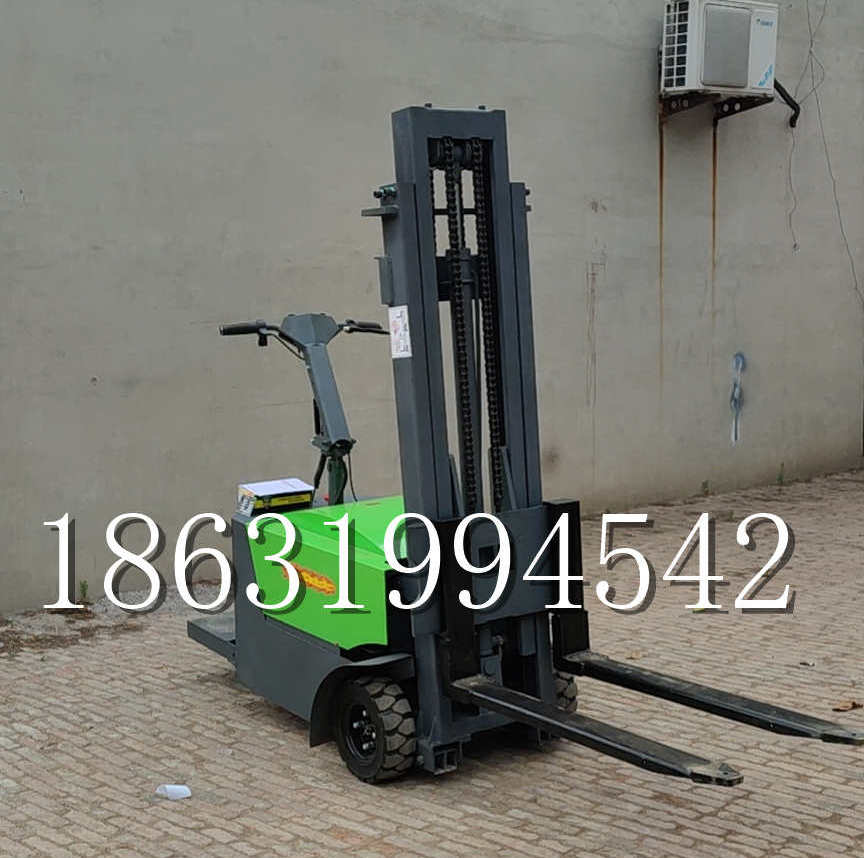 湘潭市优程全电动叉车插腿式堆高车液压装卸车1.5吨升高小型站驾式铲车